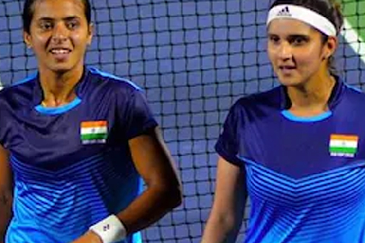 ความหวังของเทนนิสอยู่ที่คู่ของ Sania Mirza และ Ankita Raina